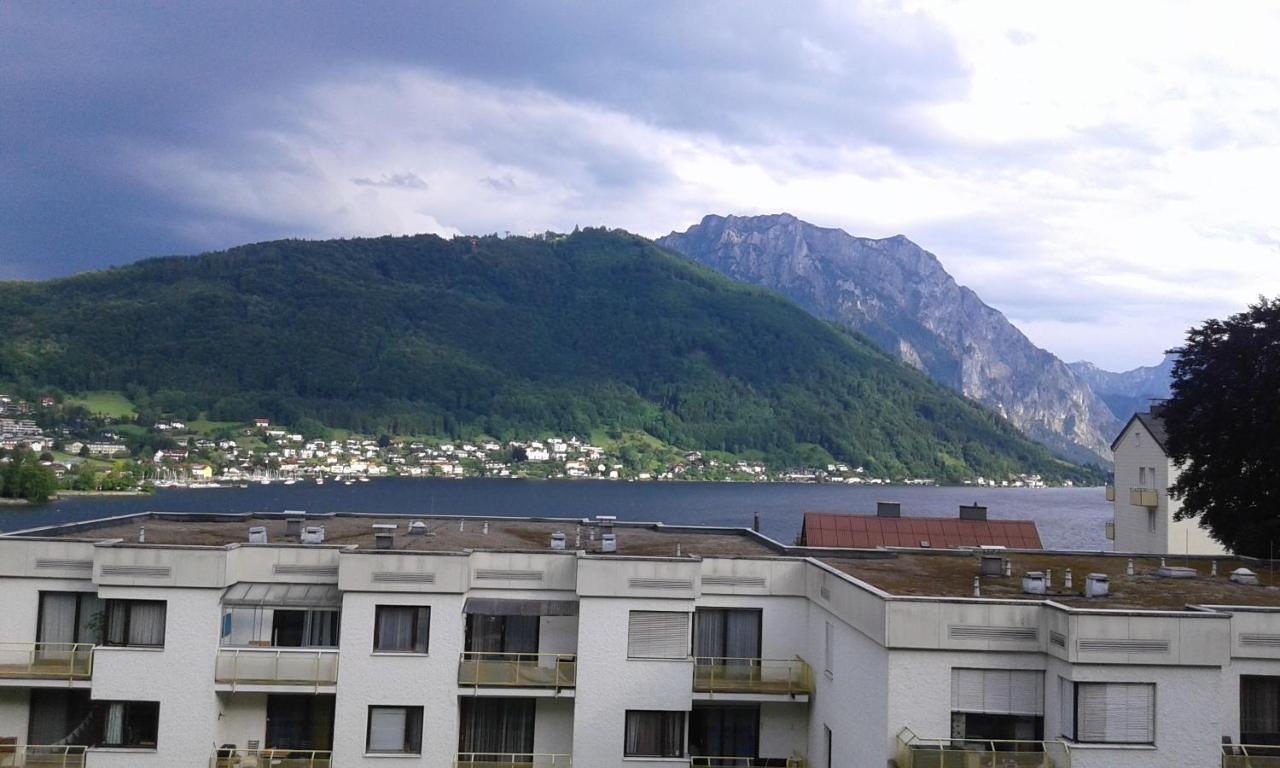 Vintage Garconiere Mit Balkon - 25 M2 Leilighet Gmunden Eksteriør bilde