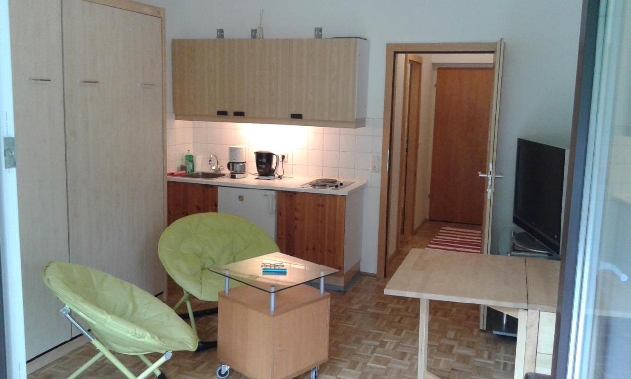 Vintage Garconiere Mit Balkon - 25 M2 Leilighet Gmunden Eksteriør bilde