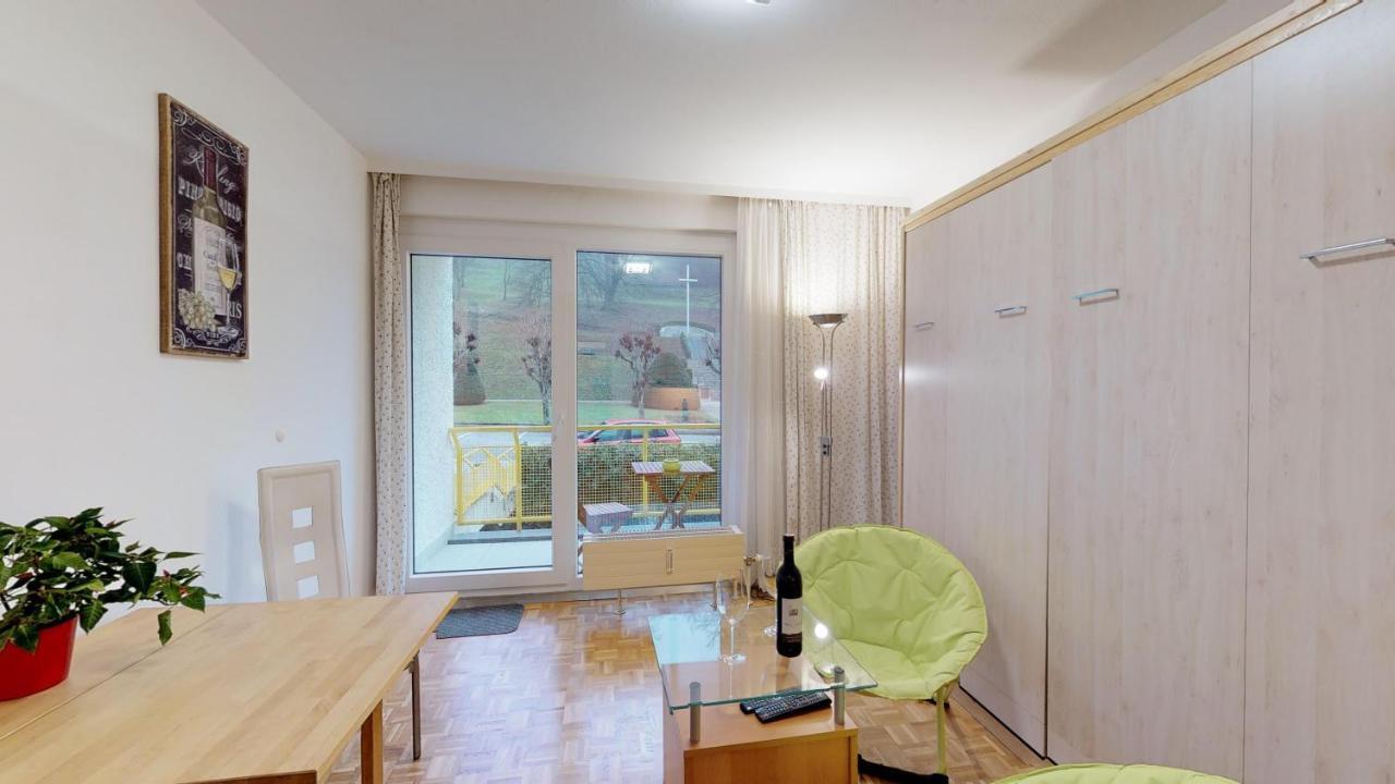 Vintage Garconiere Mit Balkon - 25 M2 Leilighet Gmunden Eksteriør bilde