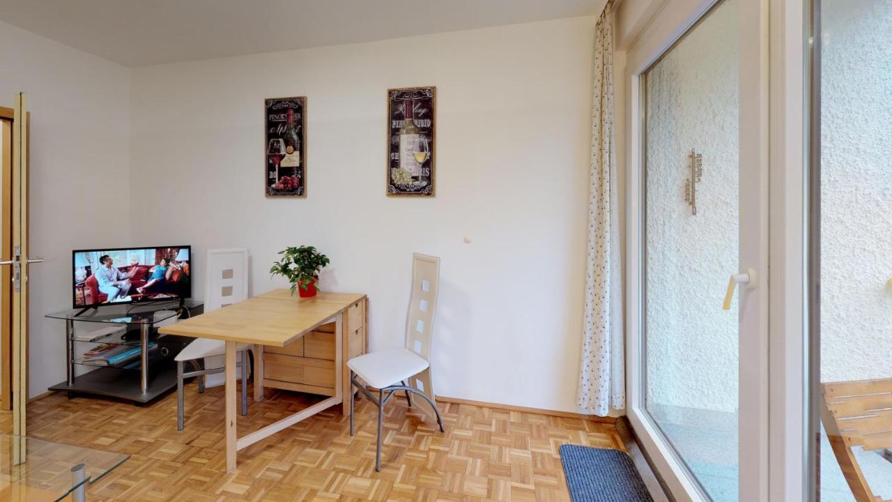 Vintage Garconiere Mit Balkon - 25 M2 Leilighet Gmunden Eksteriør bilde